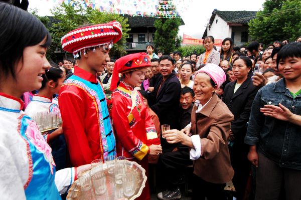 恩施石灰窑女儿会（2005年）文林摄.JPG